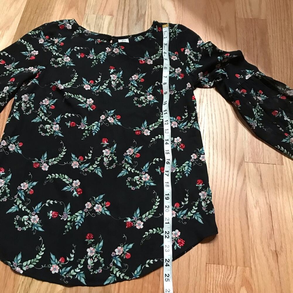 Disney collection by LC Lauren Conrad Snow White collaboration blouse size XS - Picture 3 of 6